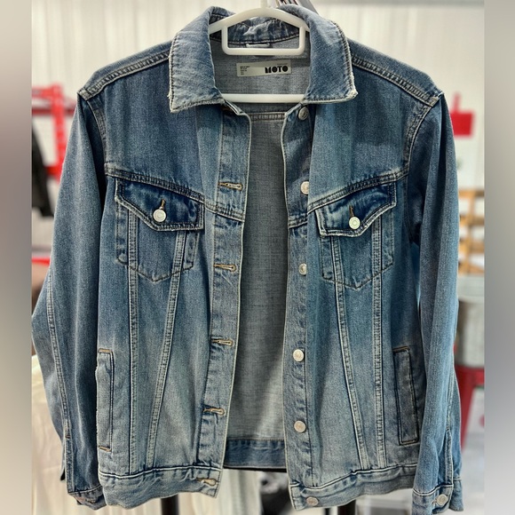 TOPSHOP Moto Oversized Denim Jacket - Picture 3 of 3